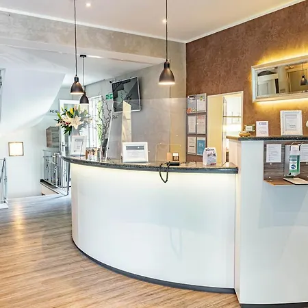فندق Parkhotel Sonnenberg 4*