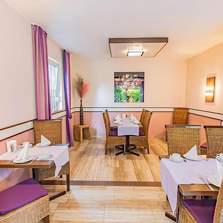 Parkhotel Sonnenberg 호텔