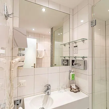 فندق Parkhotel Sonnenberg 4*