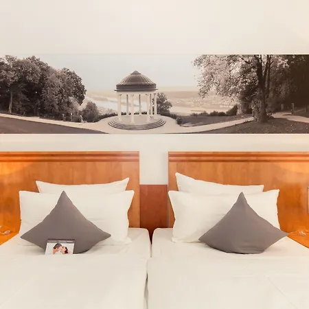 Parkhotel Sonnenberg 엘트빌레