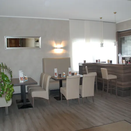 Parkhotel Sonnenberg 4* 엘트빌레