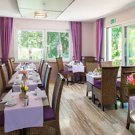 Parkhotel Sonnenberg 엘트빌레