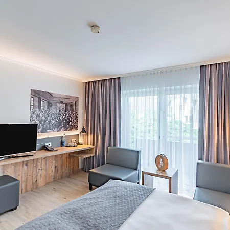 Parkhotel Sonnenberg 호텔 엘트빌레